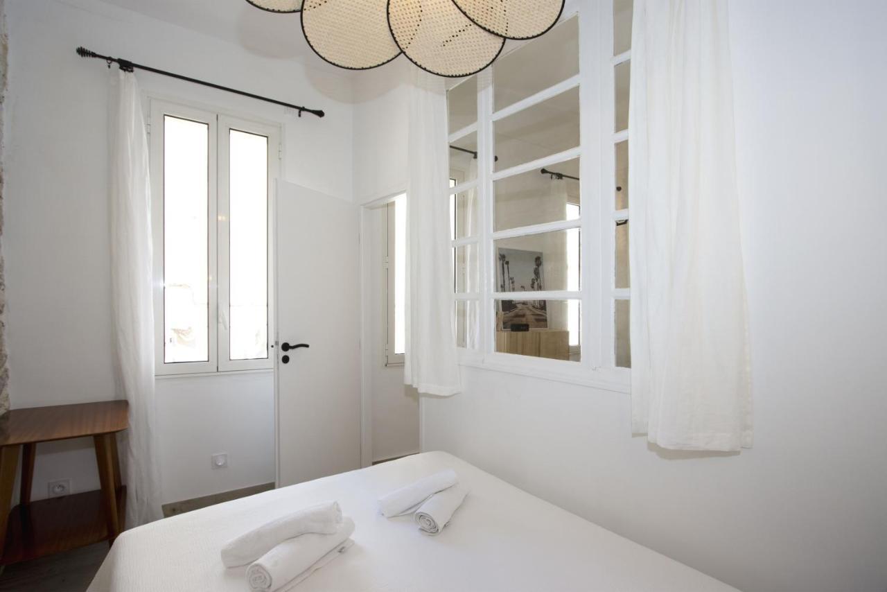 Apartment Authentique - T3 A 2 Pas Du Port Et Des Plages - Parking Souterrain Offert La Ciotat